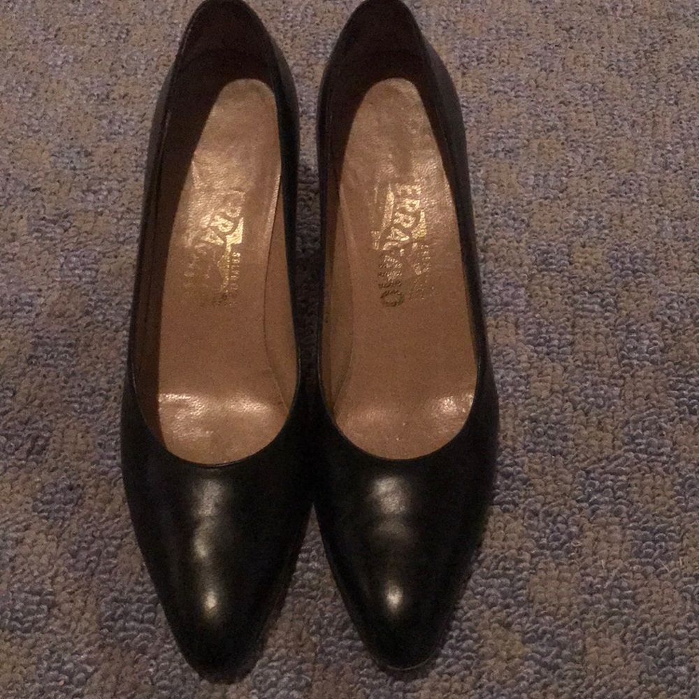 Ferragamo Pumps Black